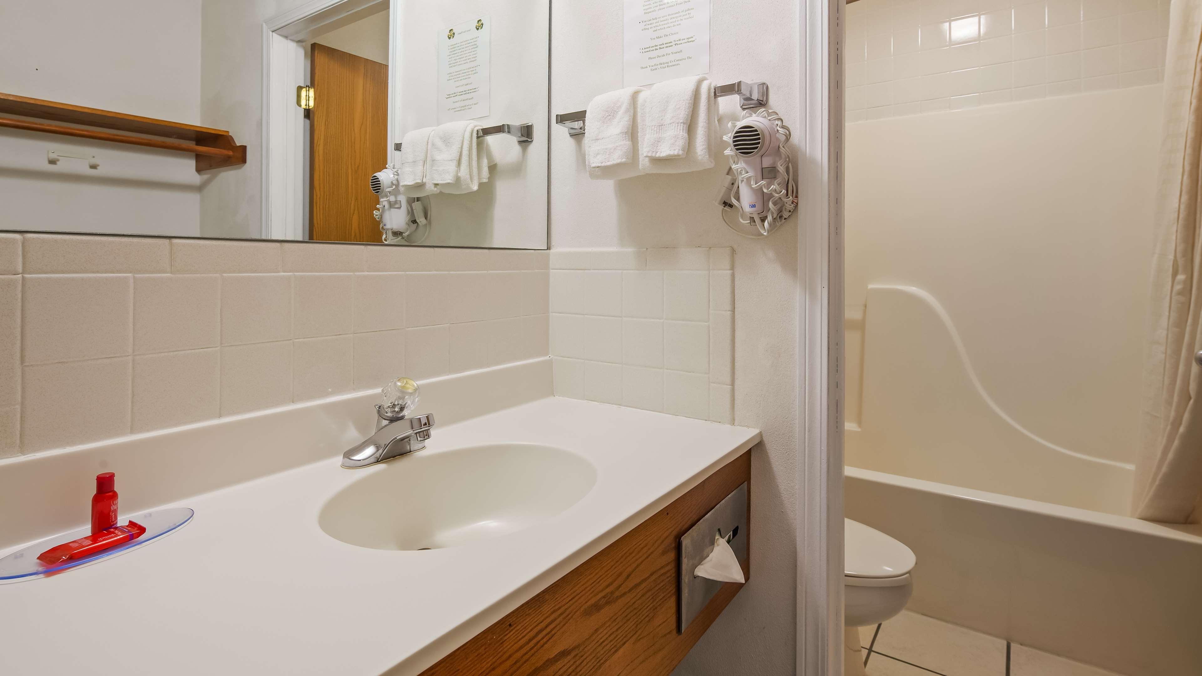 Hotel Surestay By Western 3*